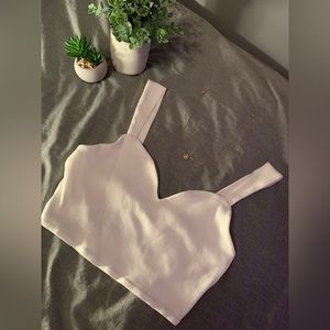 Sweetheart Neckline, Cropped White Tank Top. [ Size M ]